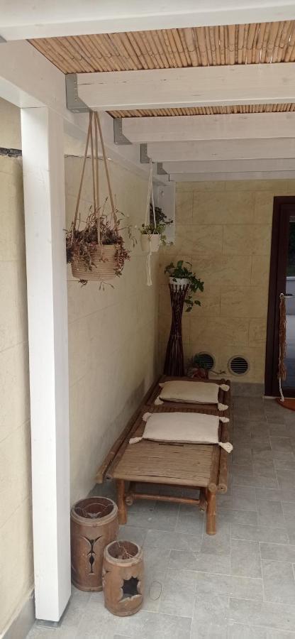 B&B Badde Tale Ossi 外观 照片