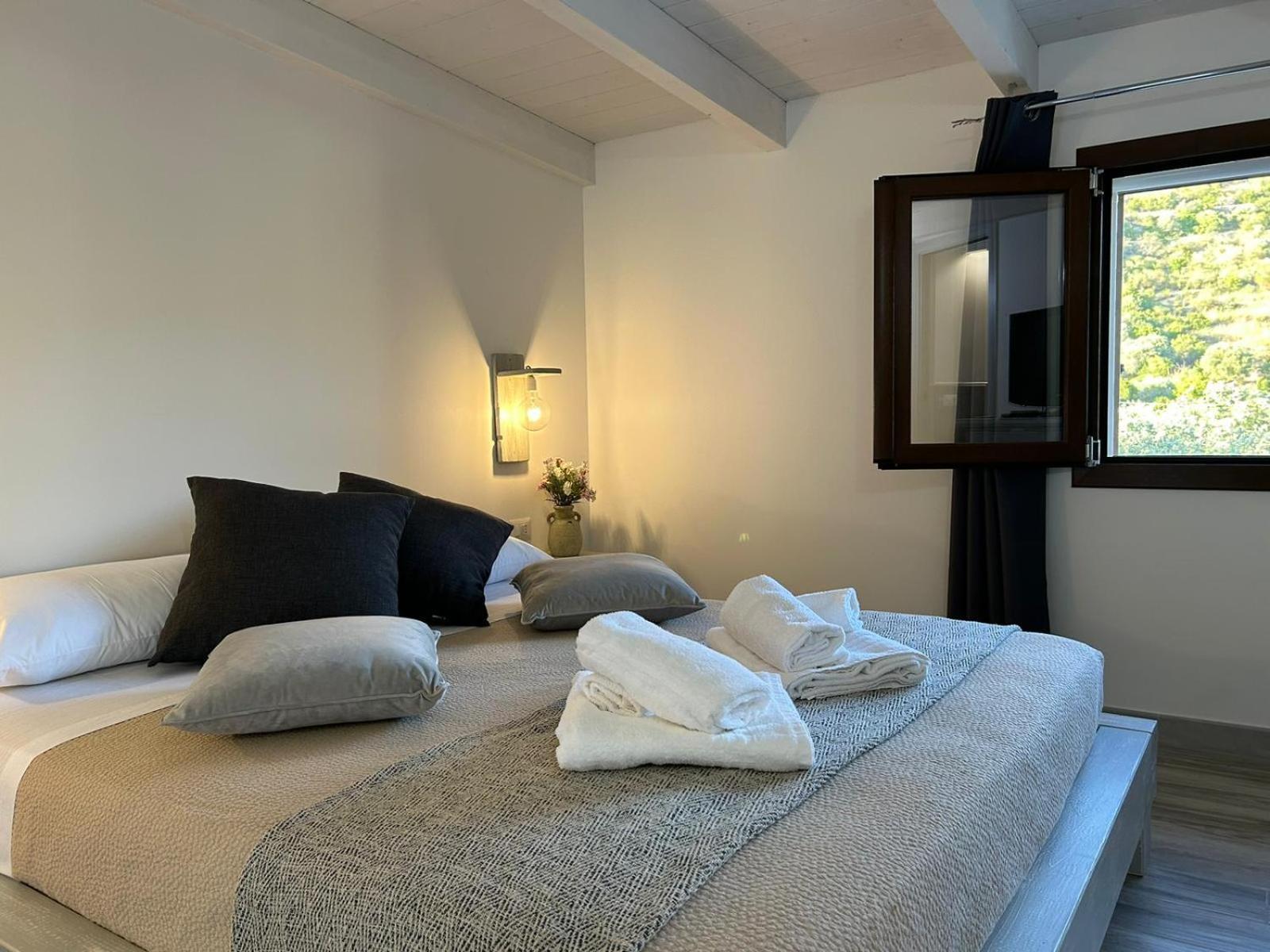 B&B Badde Tale Ossi 外观 照片